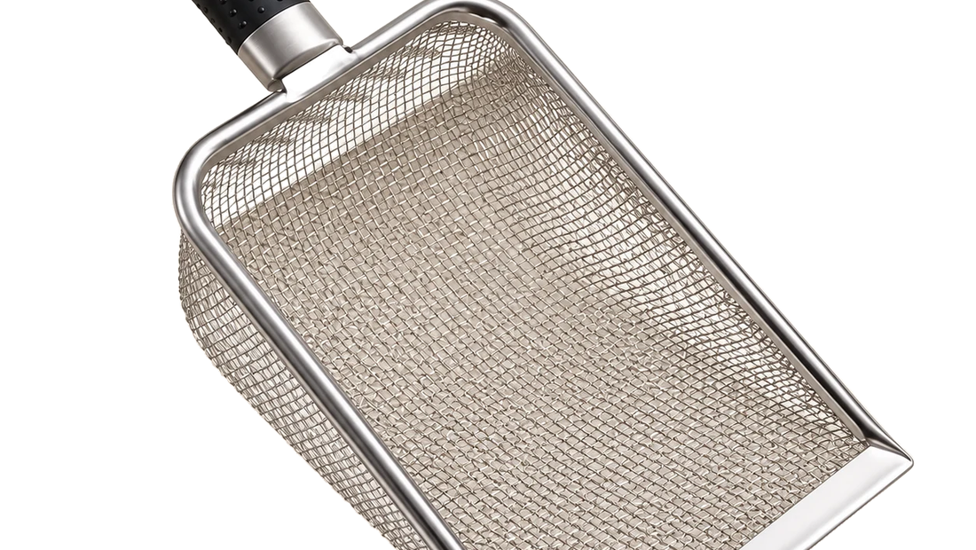 How to Choose a Cat Litter Scoop for Your Tray